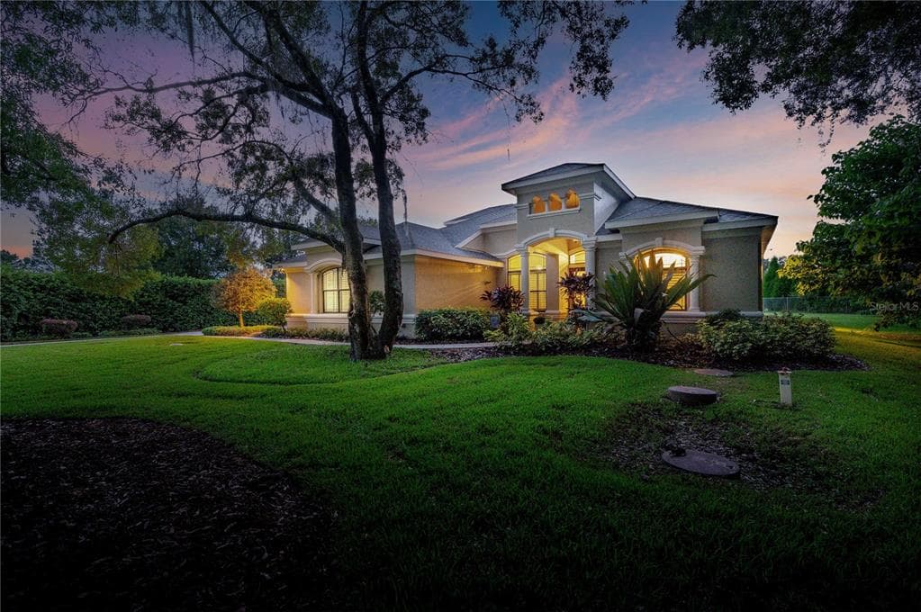 19606 EAGLE CREST DRIVE