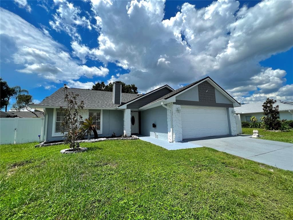 7102 HOLLOWELL DRIVE
