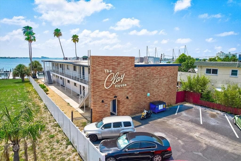 7305 BAY STREET UNIT 12 ST PETE BEACH, FL 33706