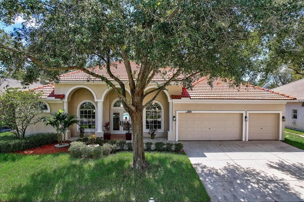 2806 SHORE BREEZE DRIVE