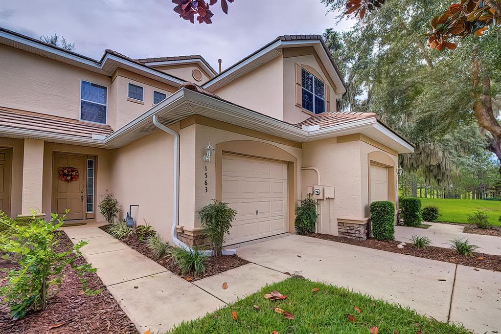 1563 W SWEET OAKS COURT LECANTO, FL 34461