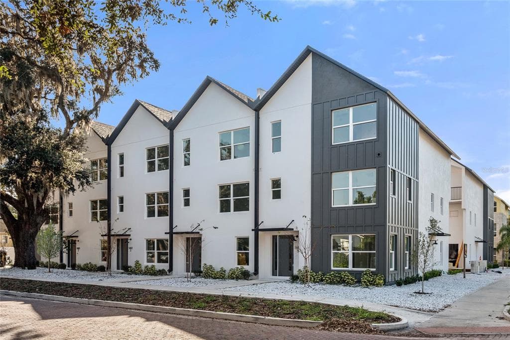 1602 PARK LAKE STREET UNIT 5 ORLANDO, FL 32803