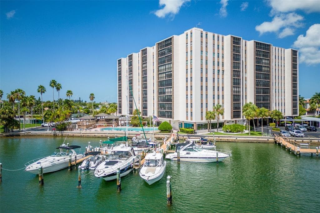 10355 PARADISE BOULEVARD UNIT 103 TREASURE ISLAND, FL 33706