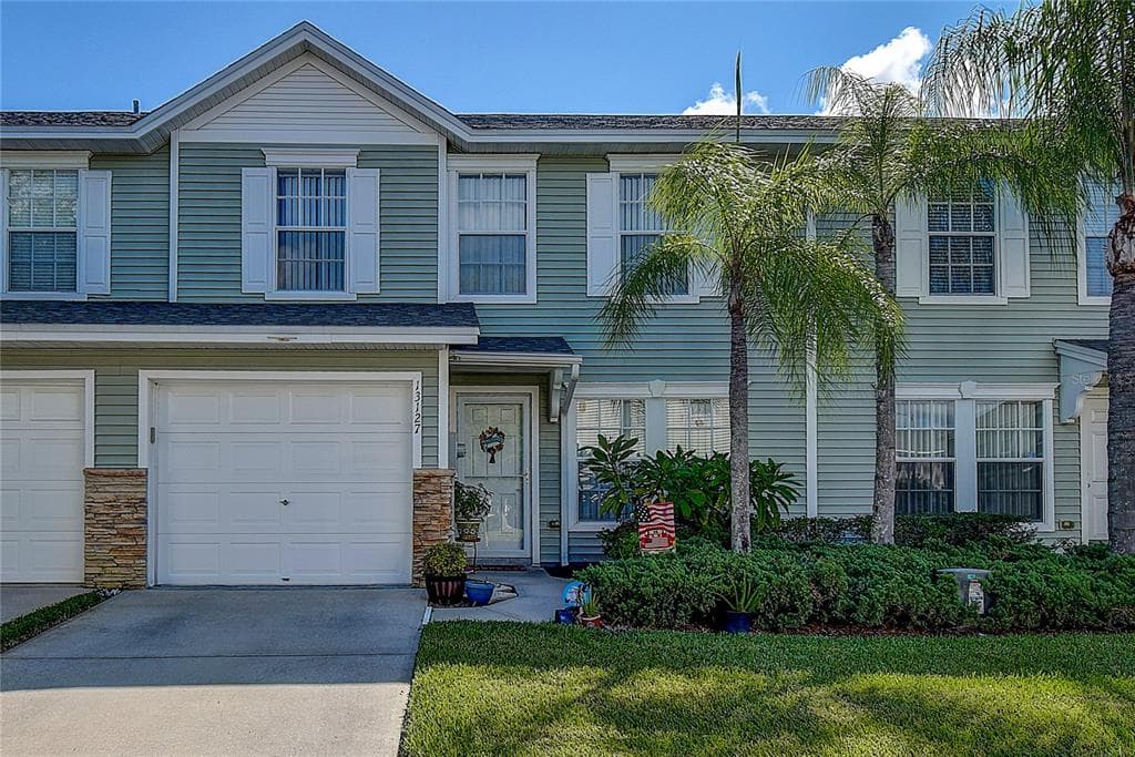 13127 THOROUGHBRED LOOP