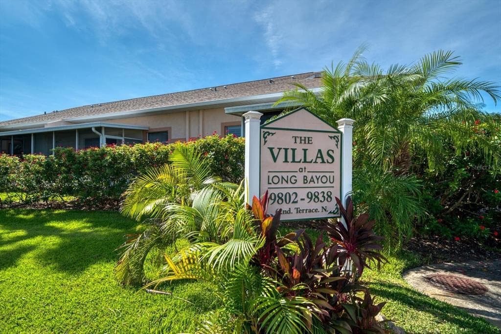 9838 62ND TERRACE N ST PETERSBURG, FL 33708