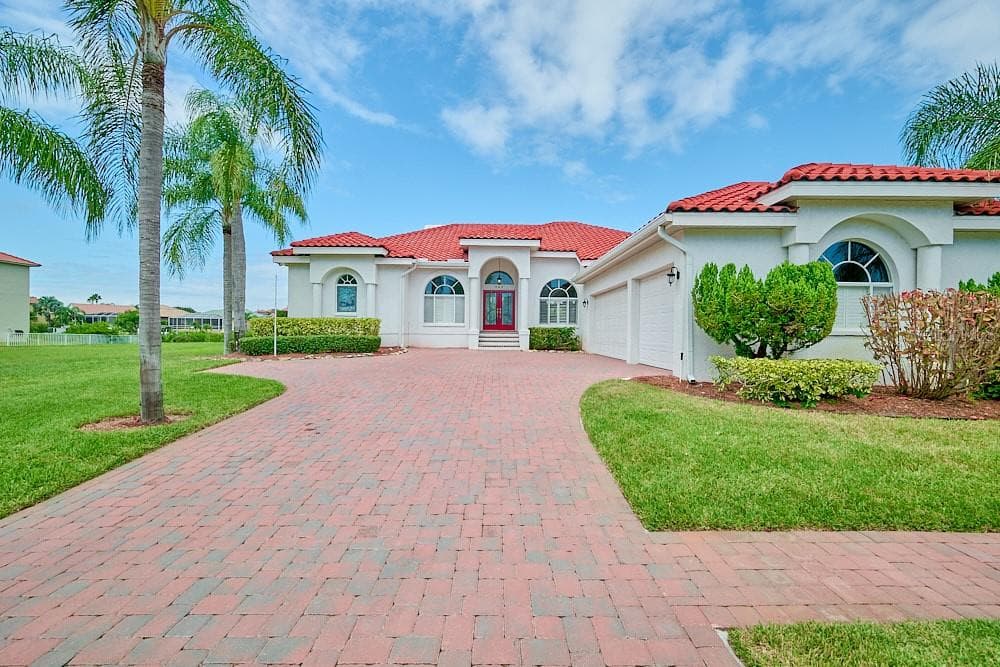 949 ALLEGRO LANE APOLLO BEACH, FL 33572