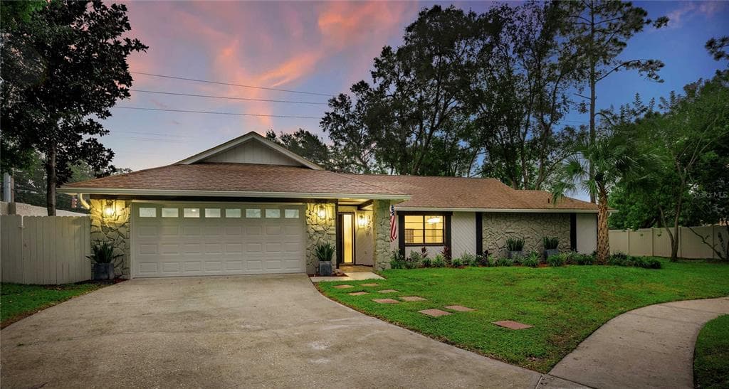 12909 LAZY PINE PLACE TAMPA, FL 33624