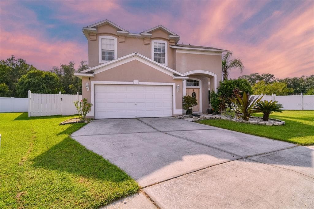 6109 SCHOOL HOUSE COURT