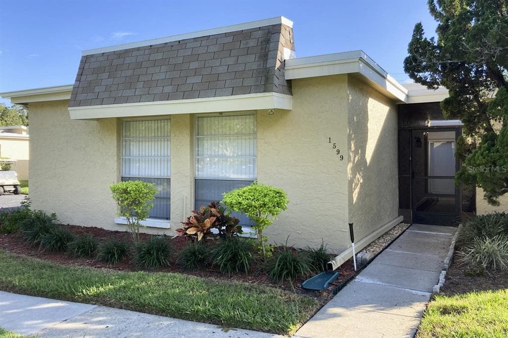 1599 AMBERLEA DRIVE S DUNEDIN, FL 34698