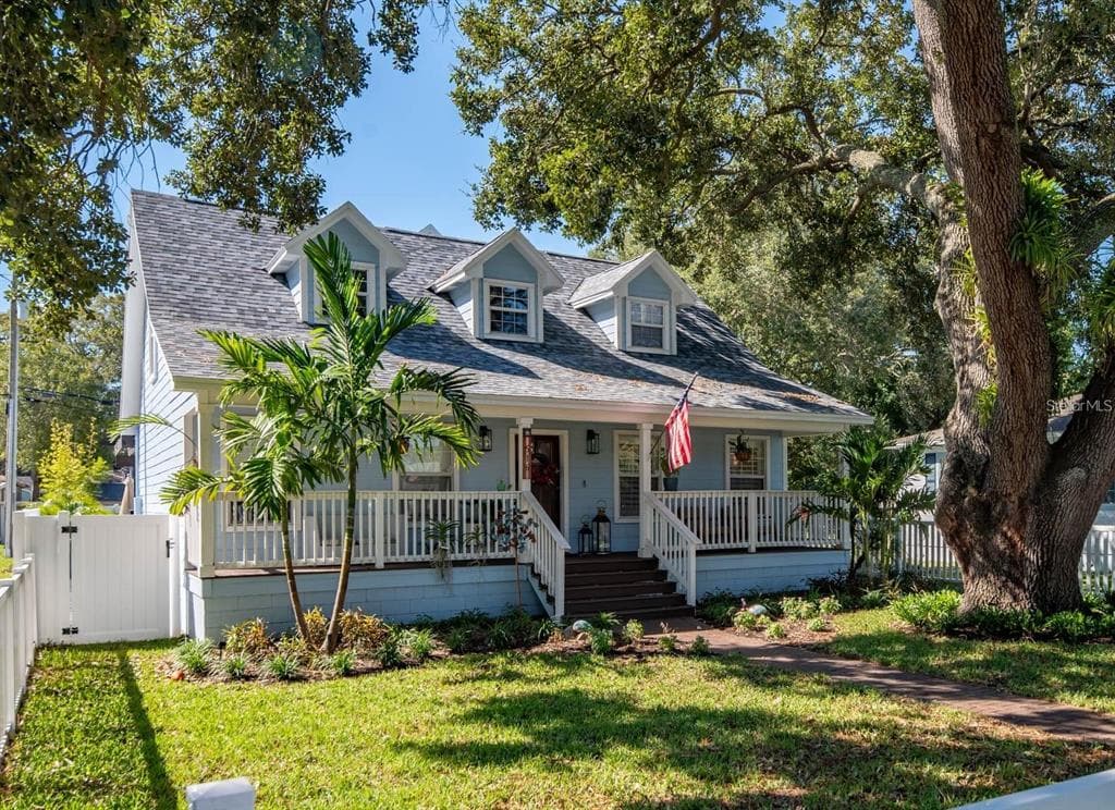 516 36TH AVENUE N ST PETERSBURG, FL 33704