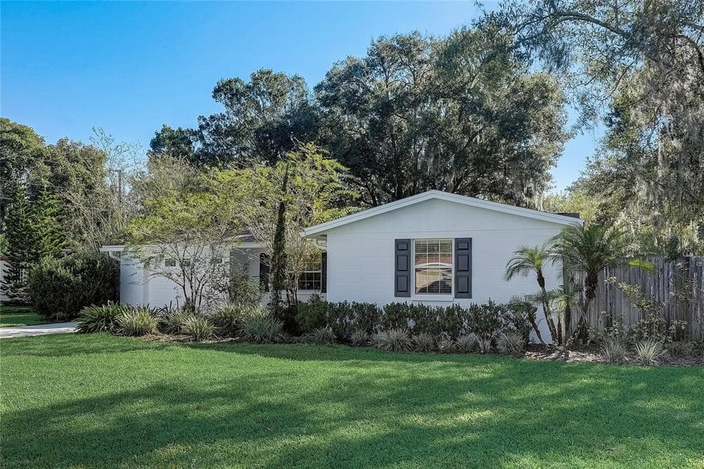 4628 ROBERTS ROAD