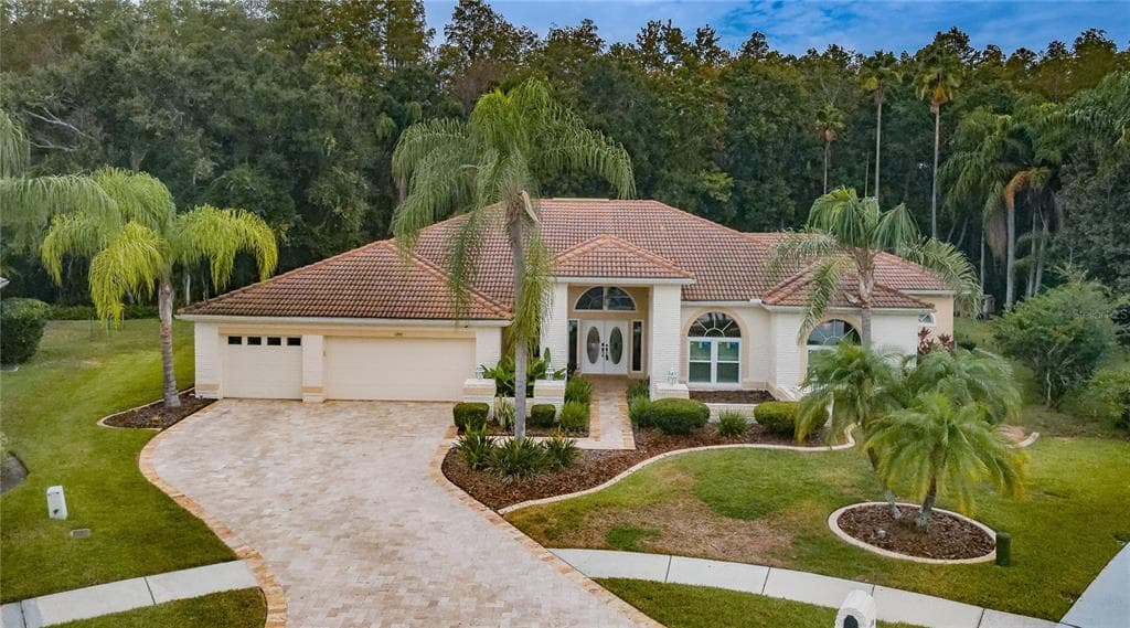 1092 COPELAND COURT TARPON SPRINGS, FL 34688