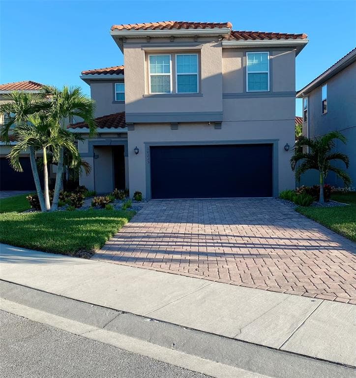 10223 GRAND OAK CIRCLE