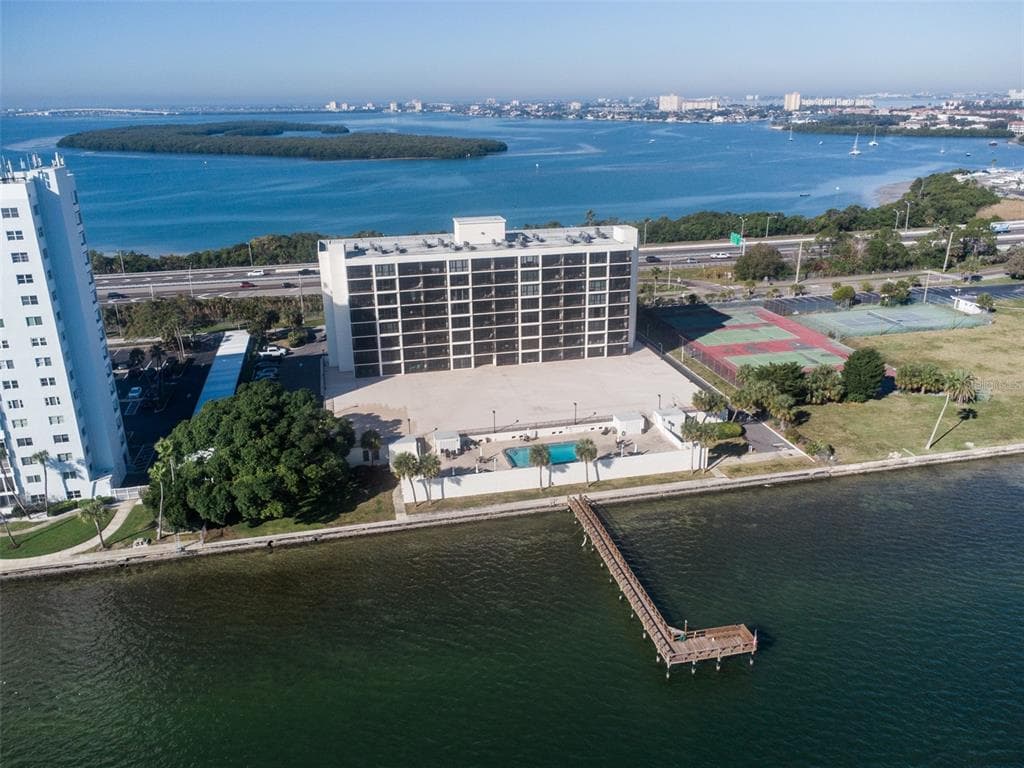 7100 SUNSHINE SKYWAY LANE S UNIT 508 ST PETERSBURG, FL 33711