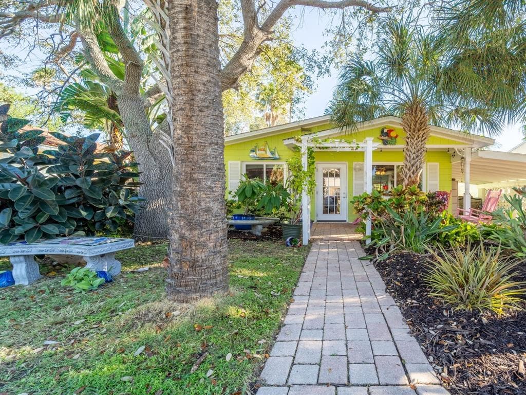 14001 PALM STREET MADEIRA BEACH, FL 33708