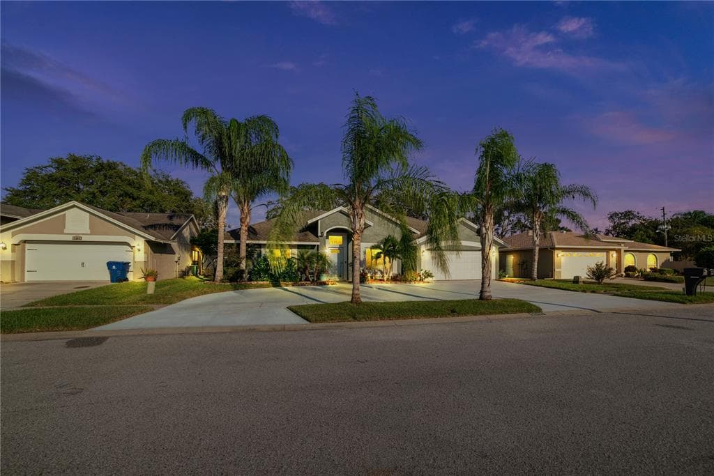 5348 SALTAMONTE DRIVE