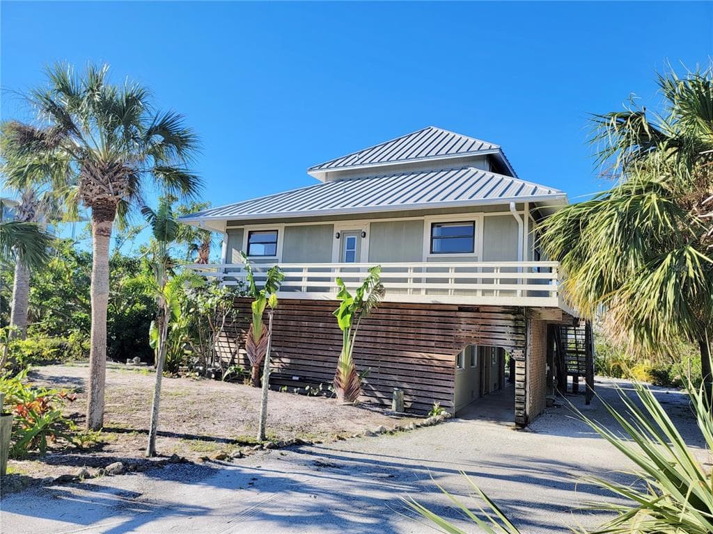 35 PALM DRIVE