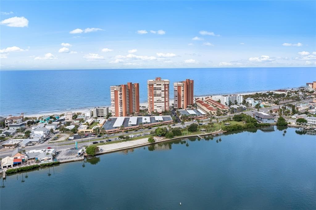 17920 GULF BOULEVARD UNIT 1507 REDINGTON SHORES, FL 33708