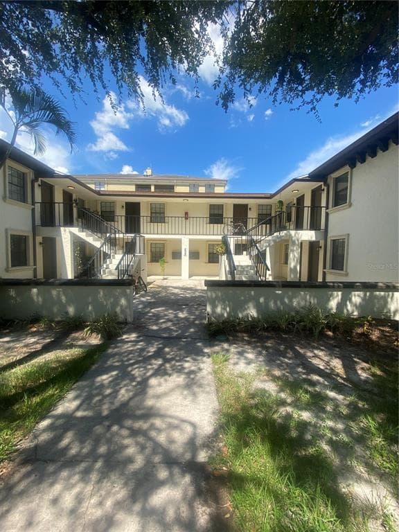 209 COLUMBIA DRIVE UNIT 4 TAMPA, FL 33606