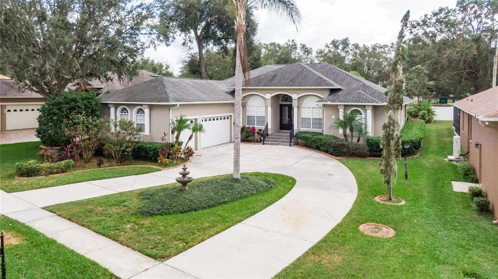 2321 VALRICO FOREST DRIVE