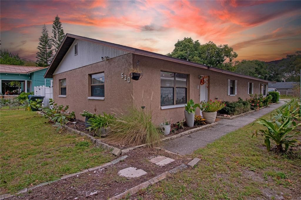 520 5TH AVENUE SW LARGO, FL 33770
