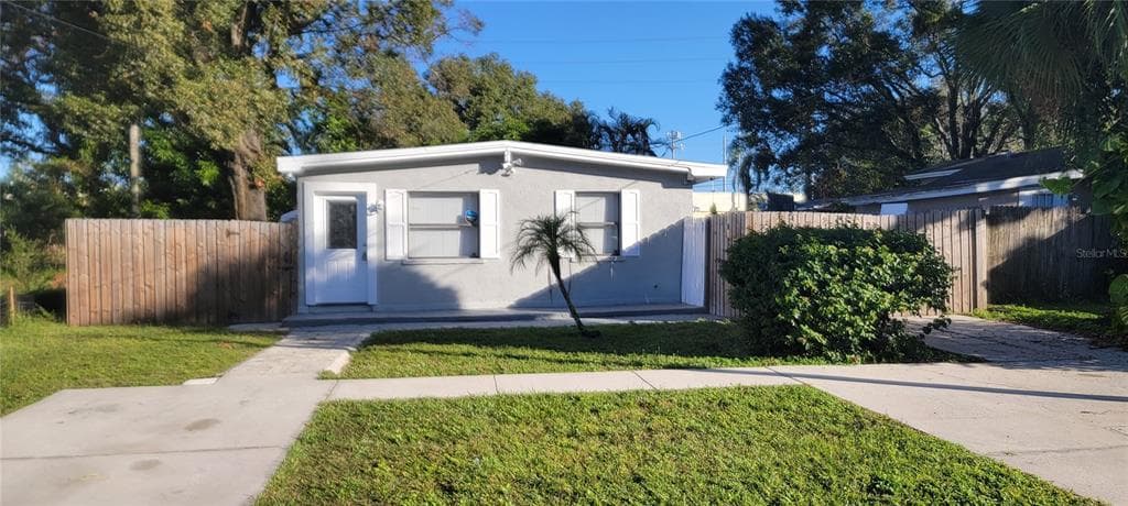 3415 W ARCH ST TAMPA, FL 33607