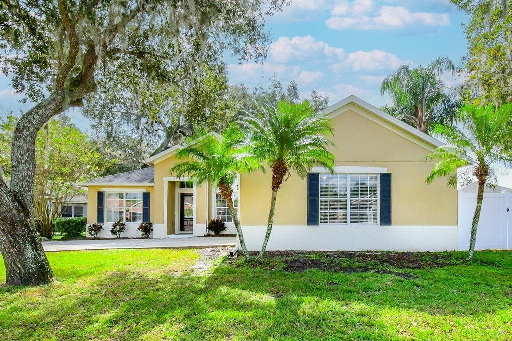 30510 IVERSON DRIVE WESLEY CHAPEL, FL 33543