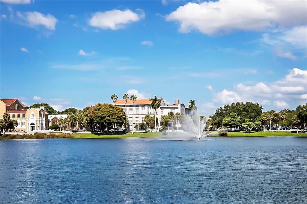 701 MIRROR LAKE DRIVE N UNIT 106 ST PETERSBURG, FL 33701