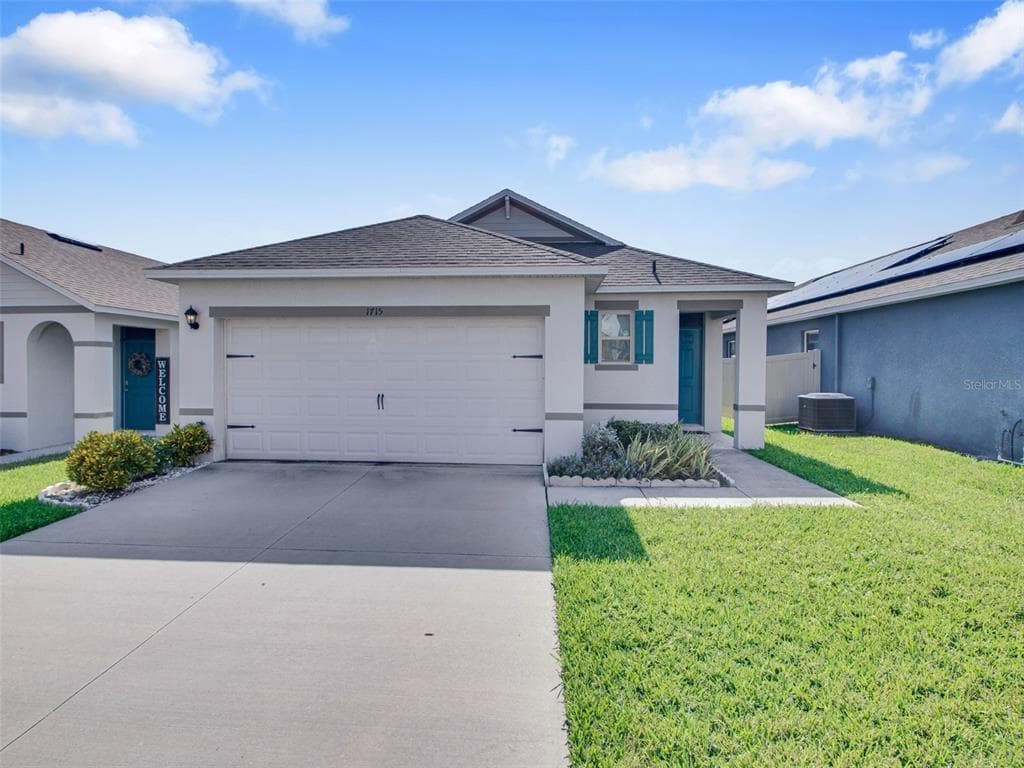 1715 PASSION VINE LANE OCOEE, FL 34761
