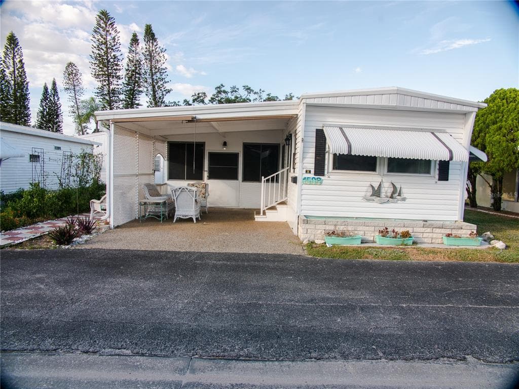 1508 21ST AVENUE DRIVE W BRADENTON, FL 34205