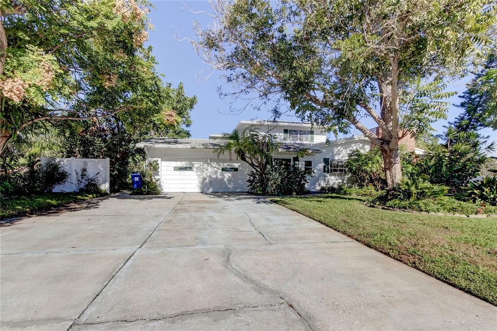 6895 COLONY DRIVE S ST PETERSBURG, FL 33705