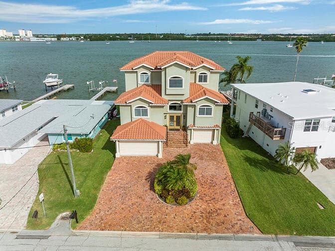 848 BAY POINT DRIVE MADEIRA BEACH, FL 33708