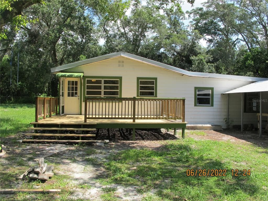 1904 E 149TH AVENUE LUTZ, FL 33549