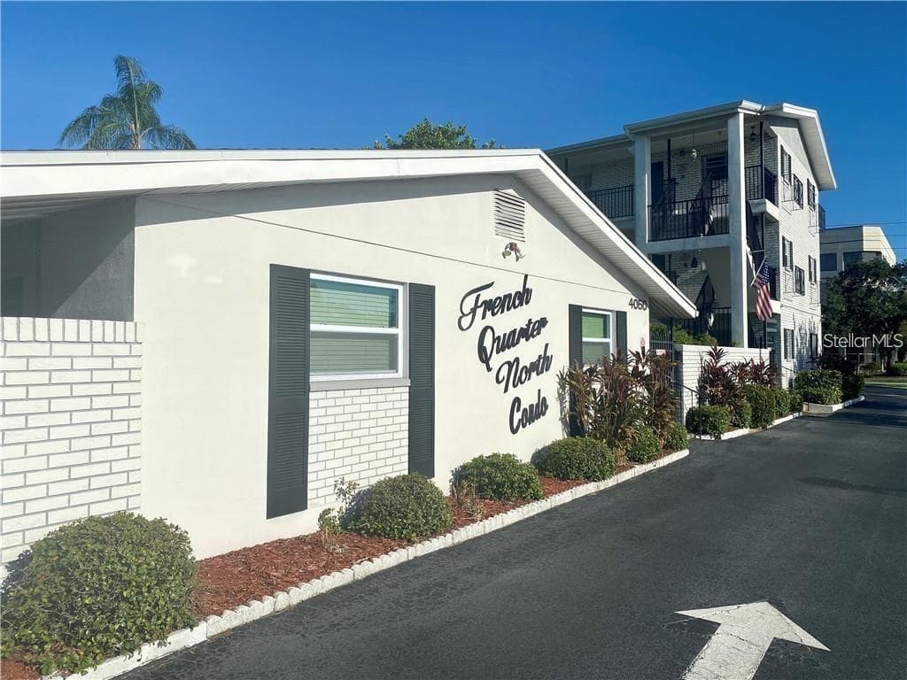 4050 4TH STREET N UNIT 217 ST PETERSBURG, FL 33703