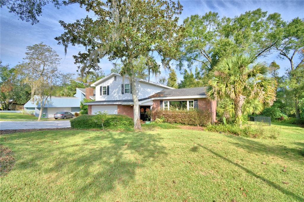 912 BROOKWOOD DRIVE LAKELAND, FL 33813