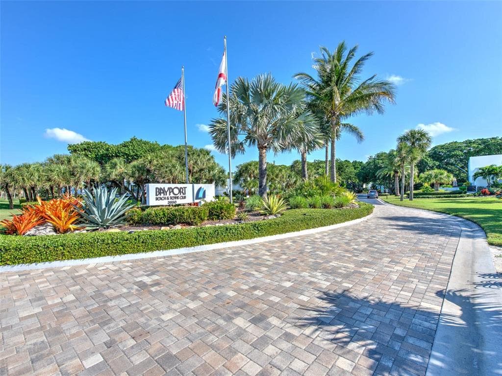 502 BAYPORT WAY UNIT 502 LONGBOAT KEY, FL 34228