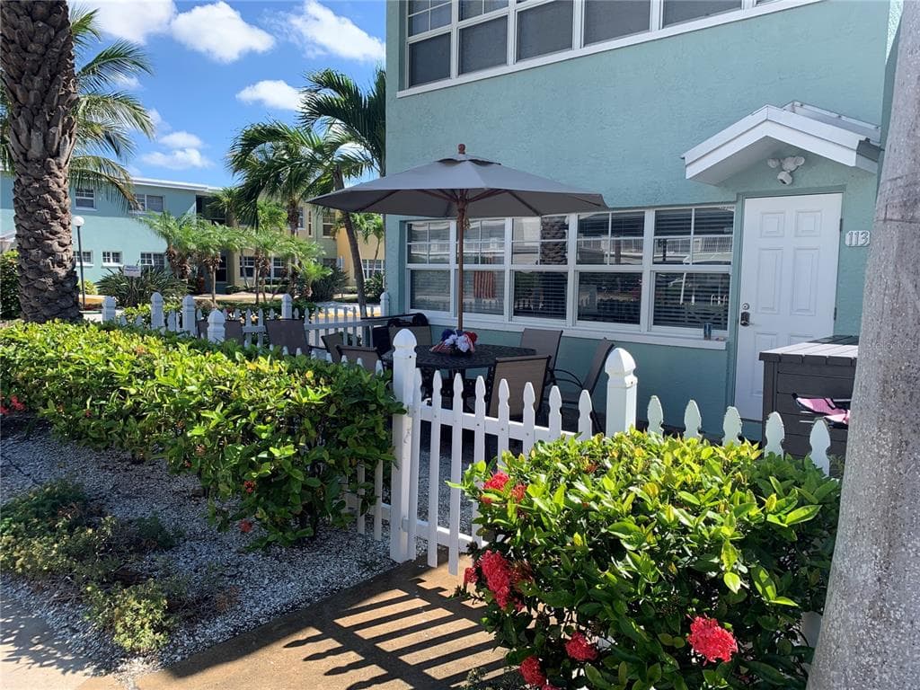 19417 GULF BOULEVARD UNIT E-113 INDIAN SHORES, FL 33785