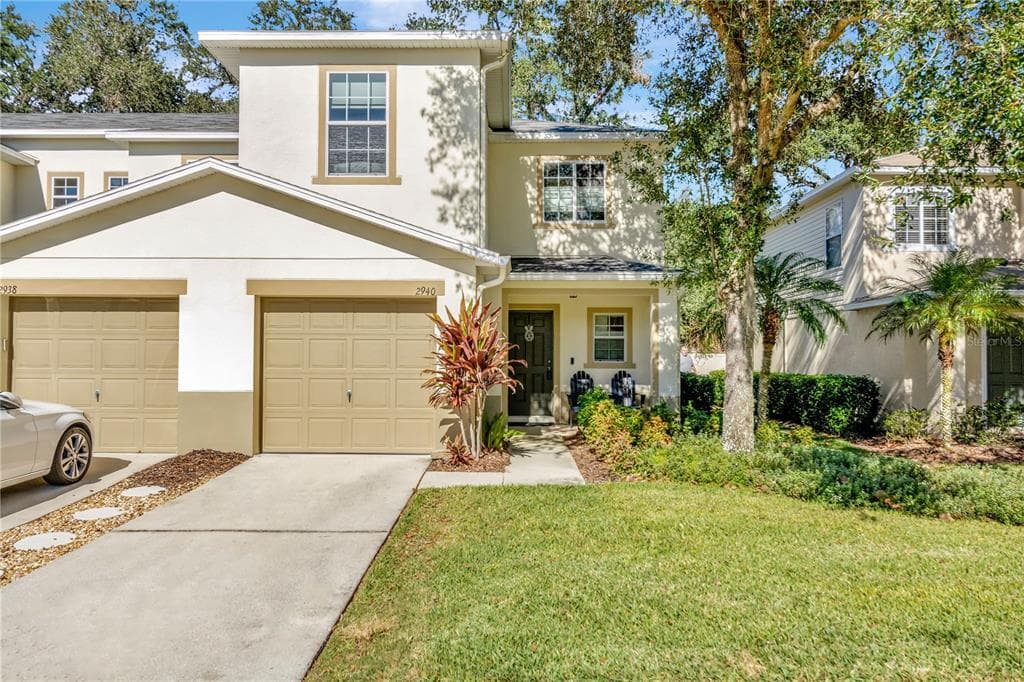 2940 ROYAL TUSCAN LANE VALRICO, FL 33594