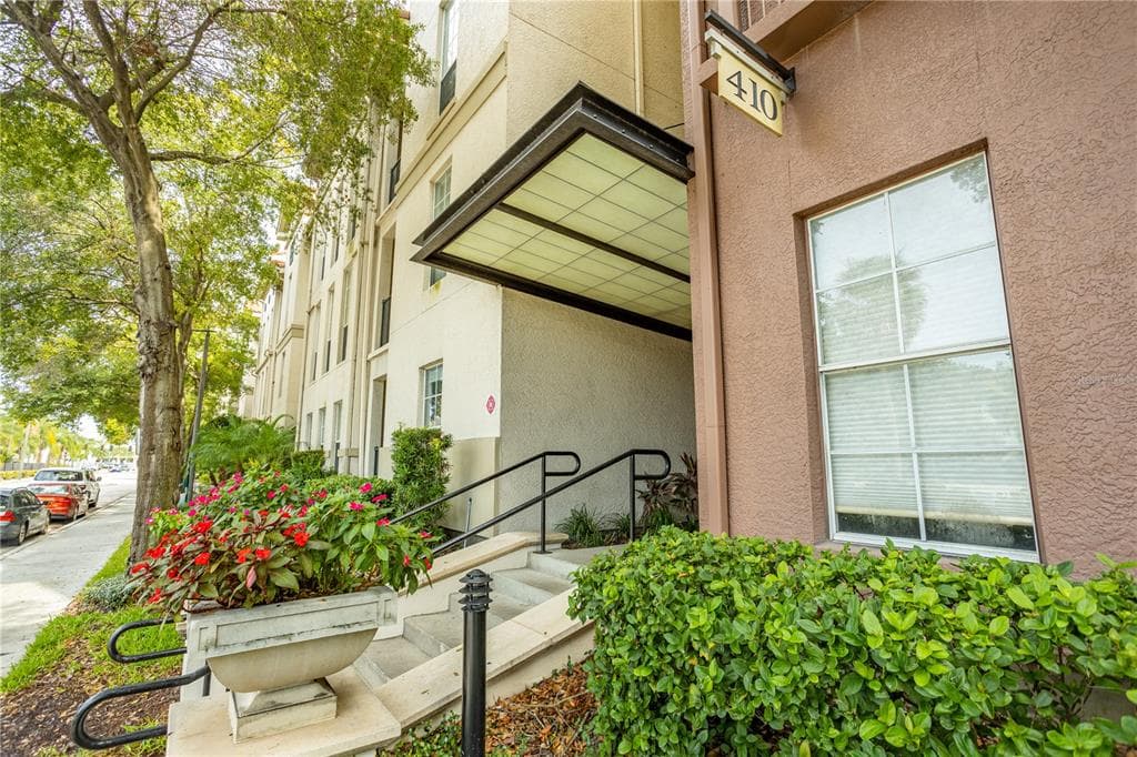 410 S ARMENIA AVENUE UNIT 932 TAMPA, FL 33609