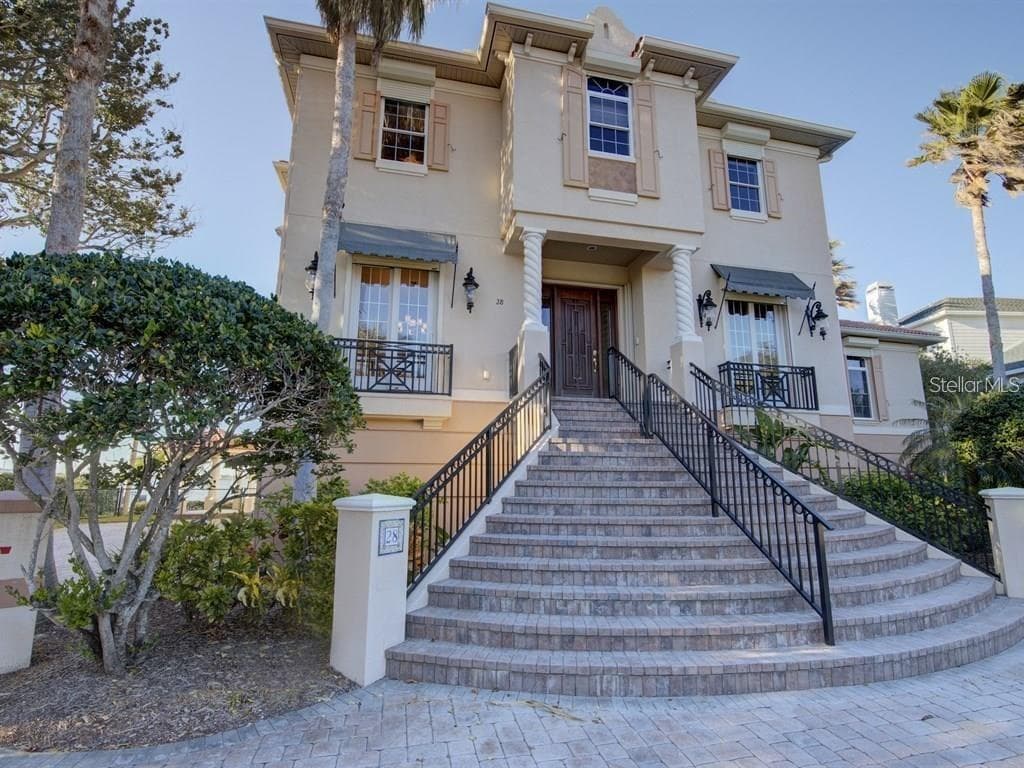 28 SUNSET BAY DRIVE BELLEAIR, FL 33756