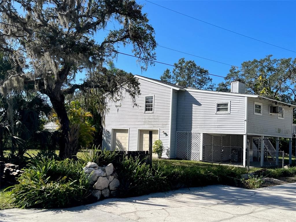 631 HARBOR AVENUE ELLENTON, FL 34222
