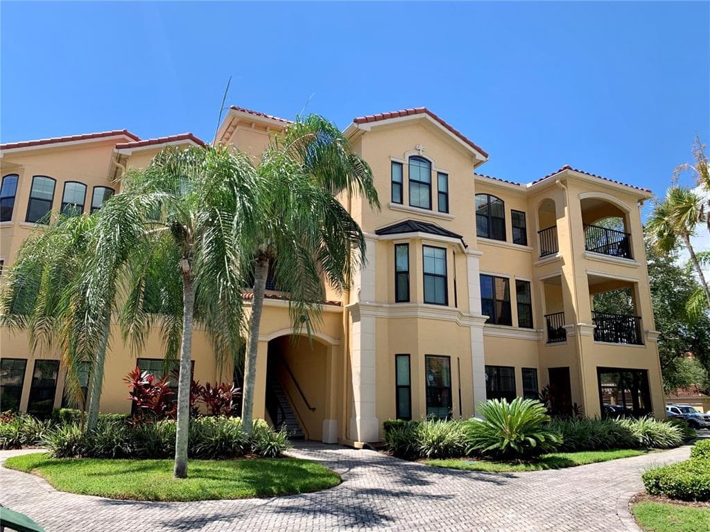 2724 VIA MURANO UNIT 636 CLEARWATER, FL 33764