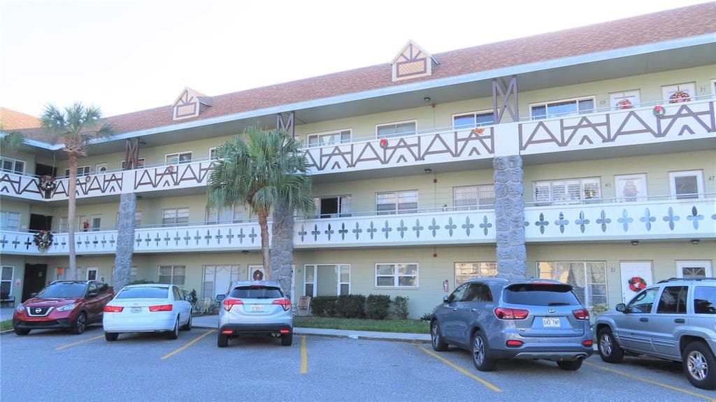 2447 ECUADORIAN WAY UNIT 65 CLEARWATER, FL 33763