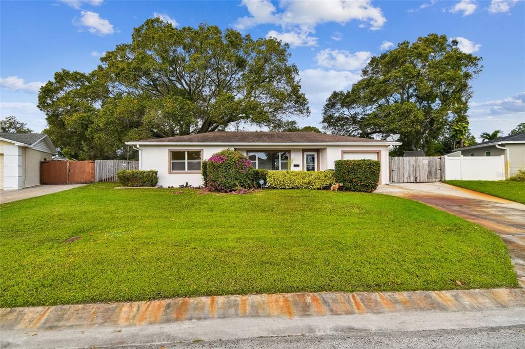 1771 65TH AVENUE N ST PETERSBURG, FL 33702