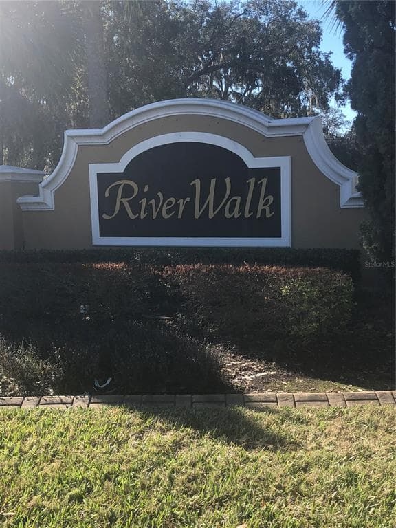 9318 STONE RIVER PLACE UNIT 9318 RIVERVIEW, FL 33578