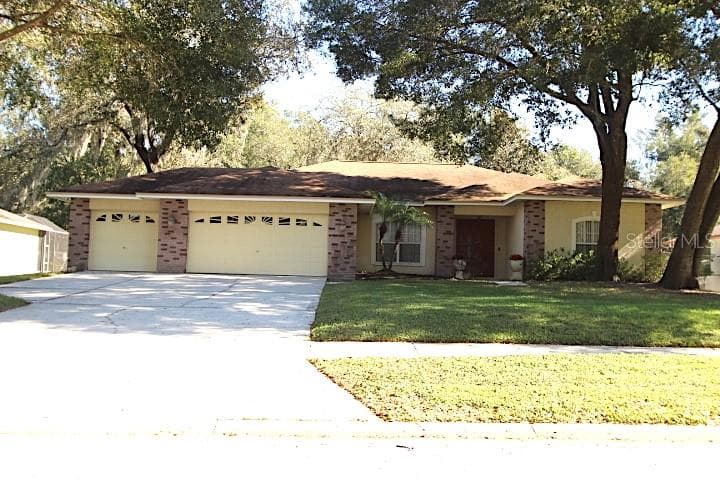 12223 ANNE KENIA DRIVE THONOTOSASSA, FL 33592