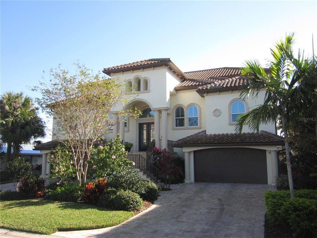 433 BUTTONWOOD LANE