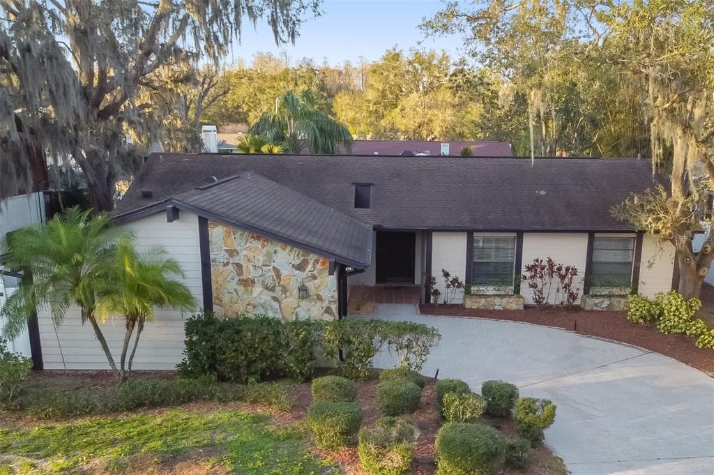 6110 GRAPE FERN COURT TEMPLE TERRACE, FL 33617