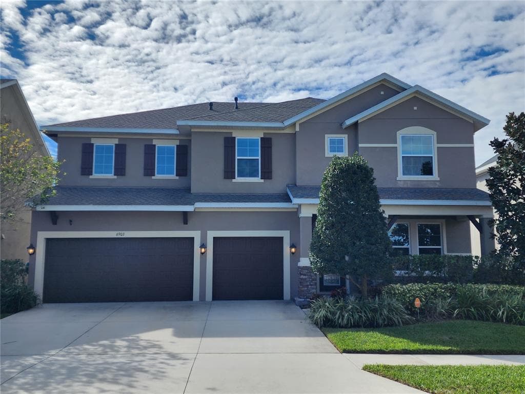 6903 NEOPOLITAN COURT