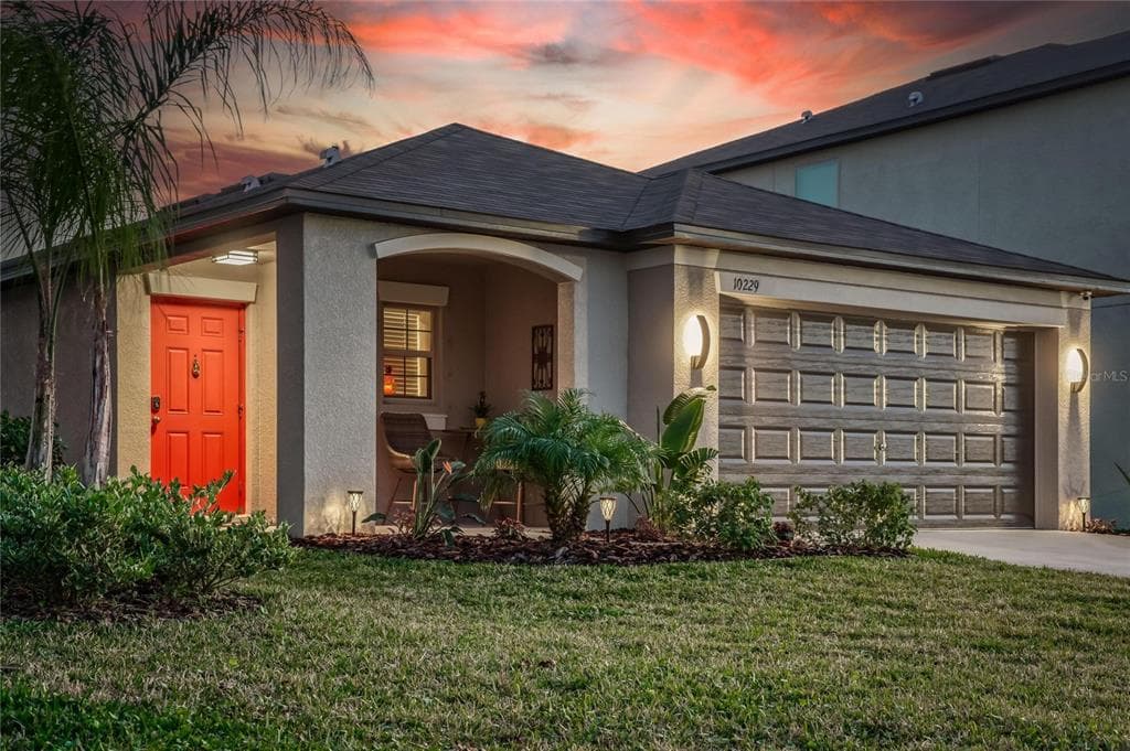 10229 BRIGHT CRYSTAL AVENUE RIVERVIEW, FL 33578